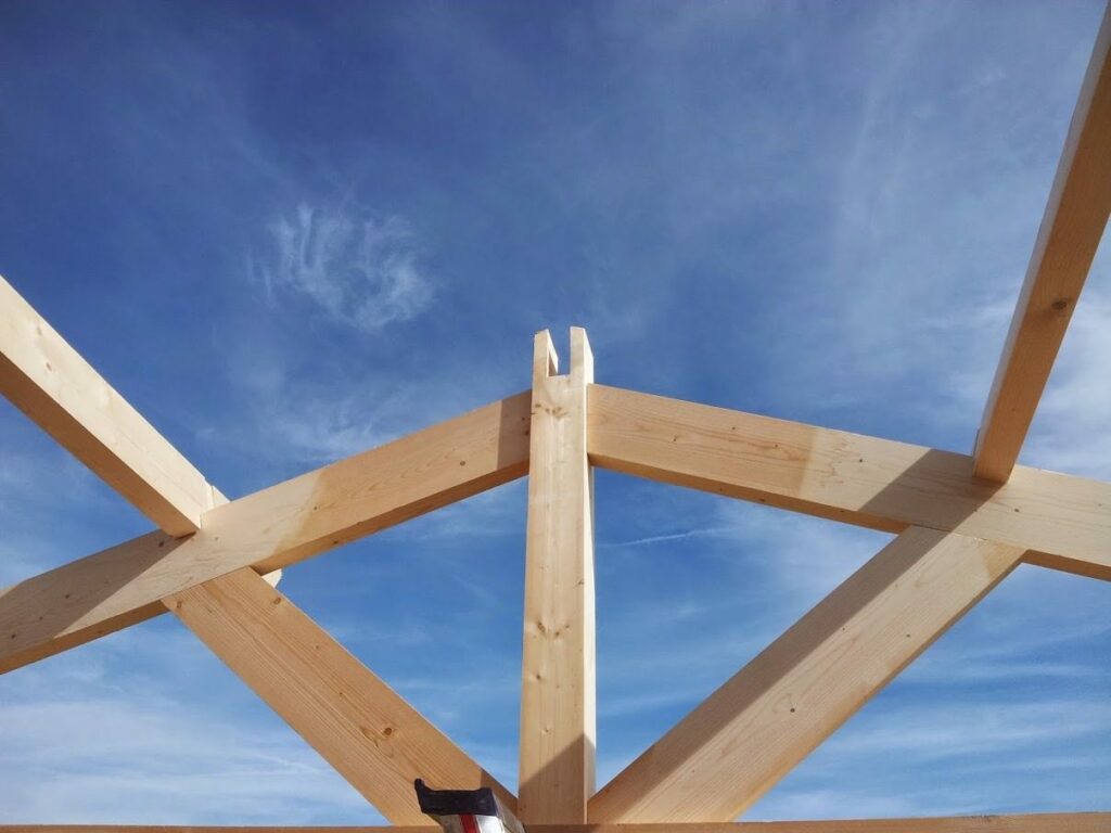 Assemblage de la ferme de l'auvent