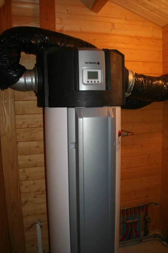 Chauffe-eau thermodynamique dans la buanderie
