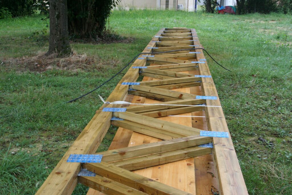 Les fermettes industrielles livrées sur le terrain