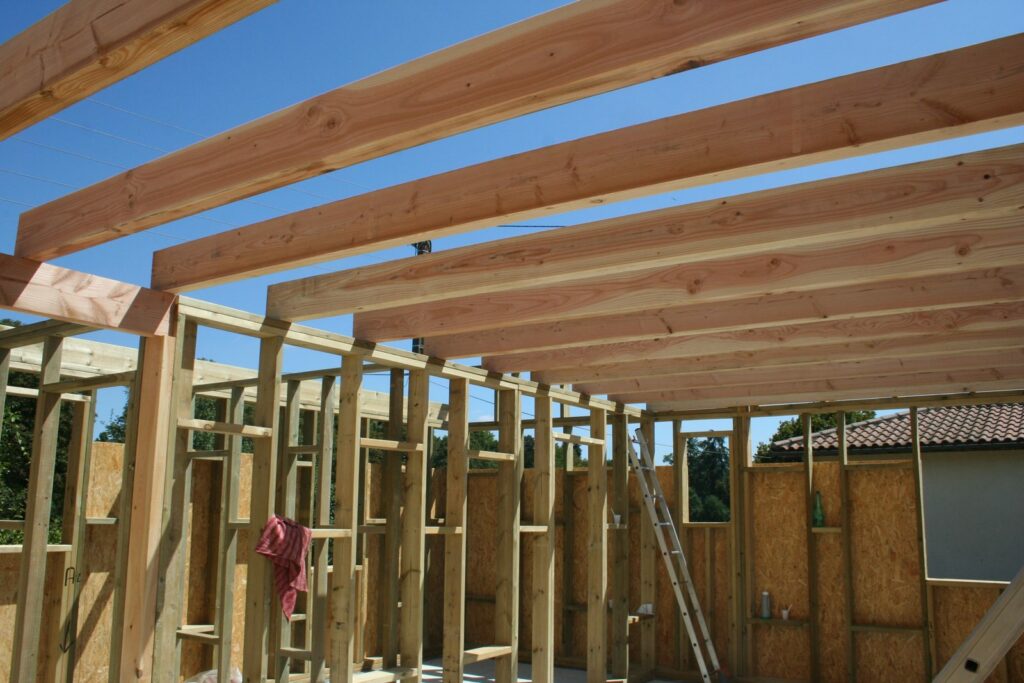 Poutres du plancher d'étage du second logement