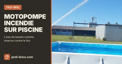 Motopompe incendie branchée sur une piscine hors sol : jet projeté au-dessus du bassin