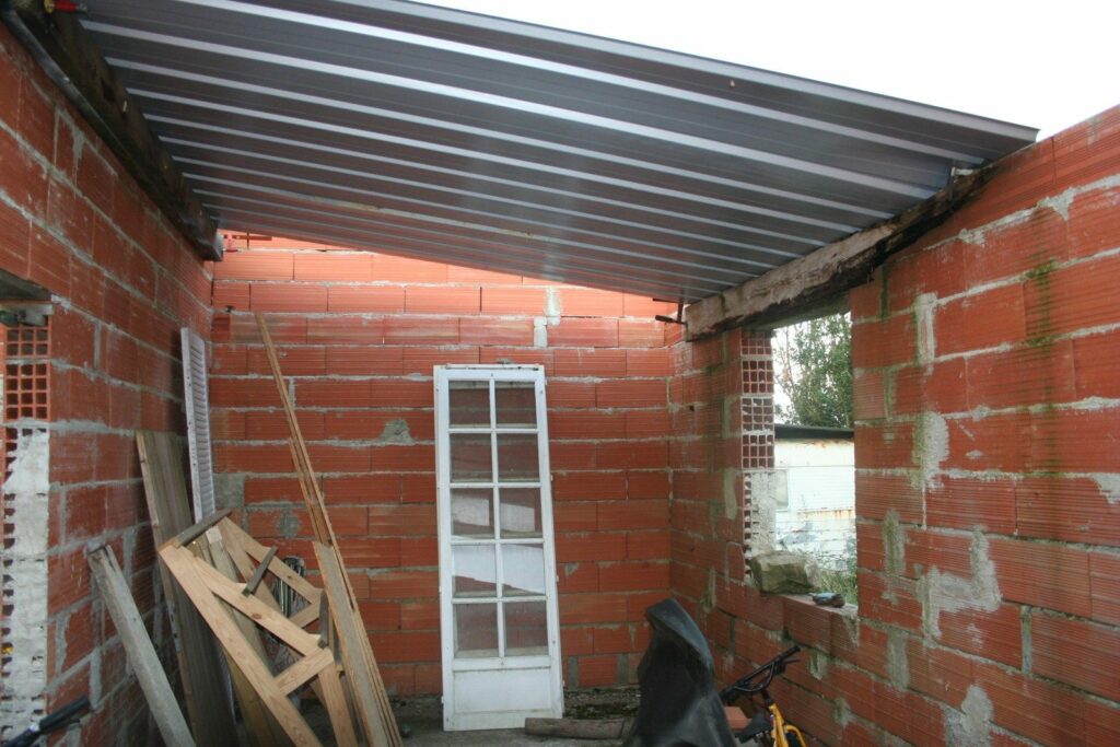Maison en briques avant la surélévation en ossature bois (4)